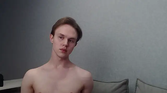 Snapshot of MartinMendez chatting on March 2025 06:21:02 PM MartinMendez online show from March 2025 06:21:02 PM