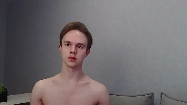 Snapshot of MartinMendez chatting on March 2025 09:27:01 AM MartinMendez online show from March 2025 09:27:01 AM