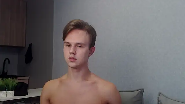 Snapshot of MartinMendez chatting on September 2025 09:01:01 AM MartinMendez online show from September 2025 09:01:01 AM