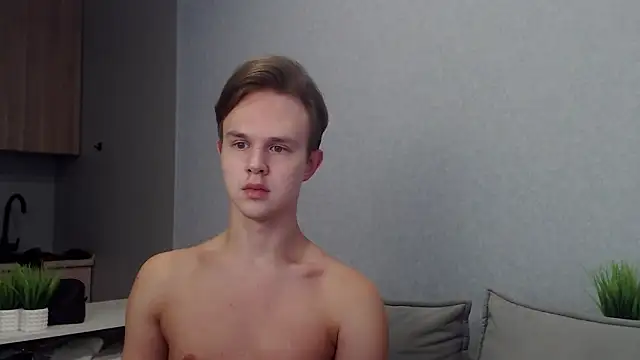 Snapshot of MartinMendez chatting on October 2025 08:00:01 AM MartinMendez online show from October 2025 08:00:01 AM