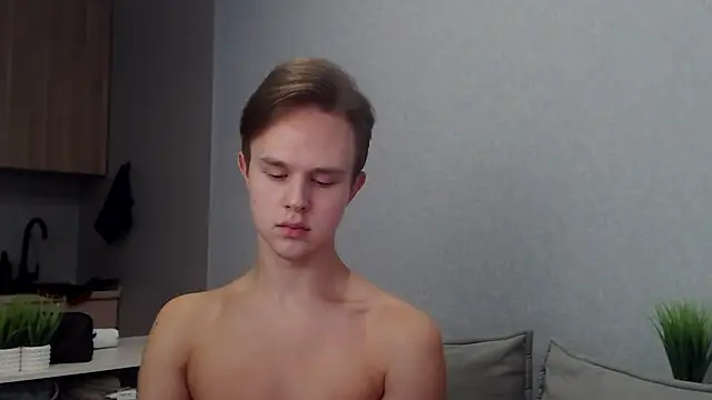 Snapshot of MartinMendez chatting on October 2025 07:39:02 AM MartinMendez online show from October 2025 07:39:02 AM