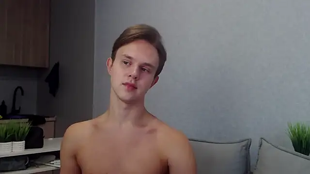 Snapshot of MartinMendez chatting on October 2025 08:56:01 AM MartinMendez online show from October 2025 08:56:01 AM