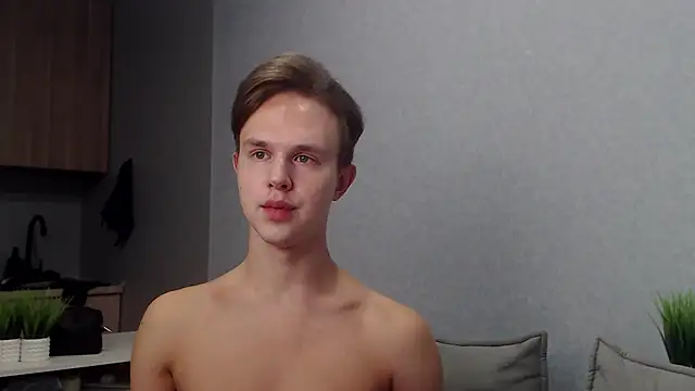 Snapshot of MartinMendez chatting on October 2025 08:14:01 AM MartinMendez online show from October 2025 08:14:01 AM