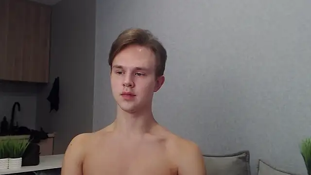 Snapshot of MartinMendez chatting on October 2025 08:37:01 AM MartinMendez online show from October 2025 08:37:01 AM