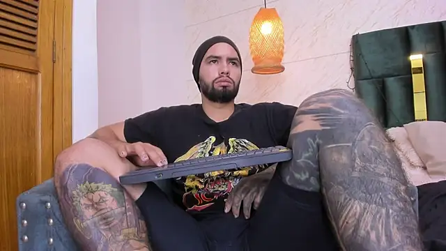 matteosantos online show from February 2025 02:34:02 PM