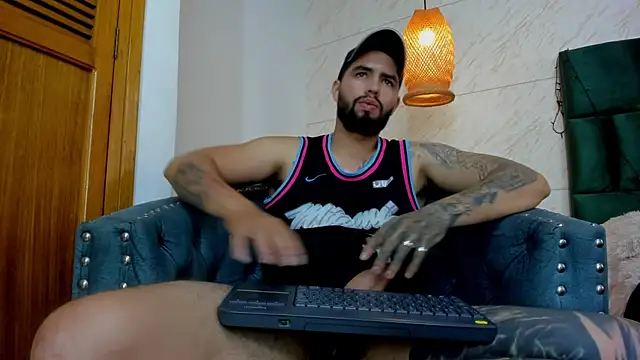 matteosantos online show from February 2025 02:38:02 PM