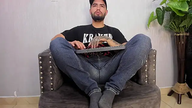 matteosantos online show from March 2025 11:39:02 AM