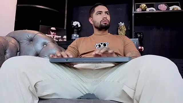 matteosantos online show from November 2025 12:15:02 PM