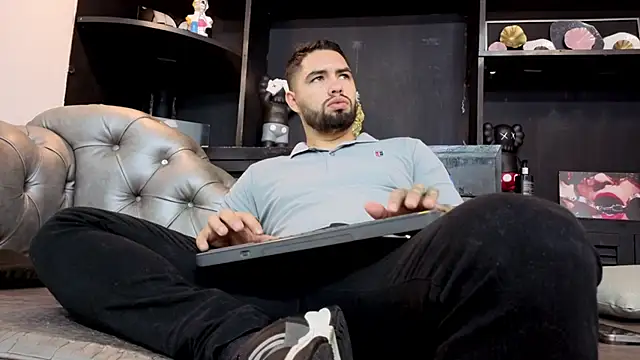 matteosantos online show from March 2026 12:00:01 PM