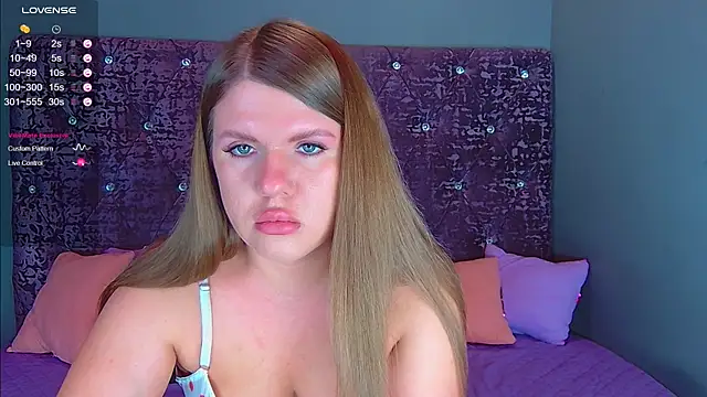 Snapshot of NoraBigAss chatting on February 2025 01:09:01 AM NoraBigAss online show from February 2025 01:09:01 AM