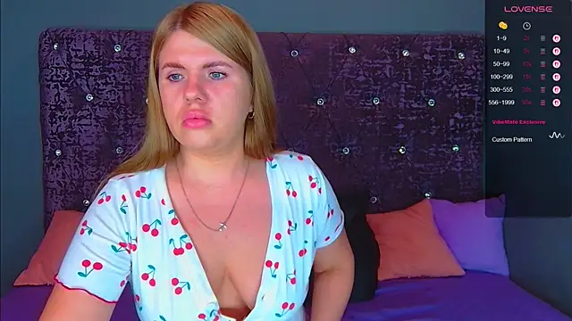 Snapshot of NoraBigAss chatting on September 2025 01:53:02 AM NoraBigAss online show from September 2025 01:53:02 AM