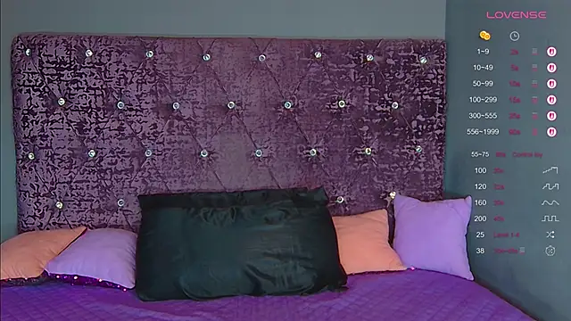 Snapshot of NoraBigAss chatting on November 2025 12:43:02 AM NoraBigAss online show from November 2025 12:43:02 AM