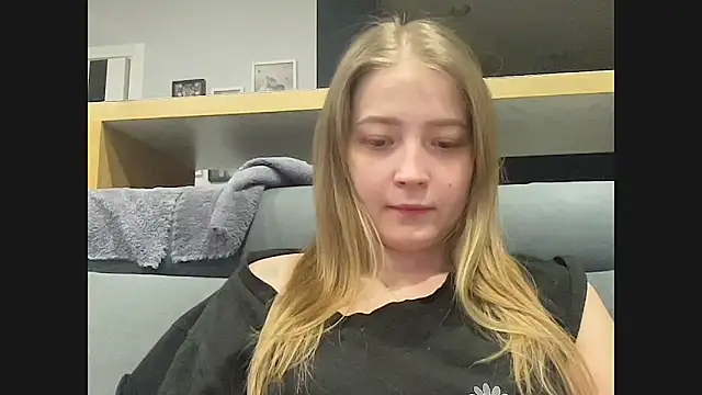 Snapshot of CharmingSarah chatting on February 2026 05:33:01 PM CharmingSarah online show from February 2026 05:33:01 PM