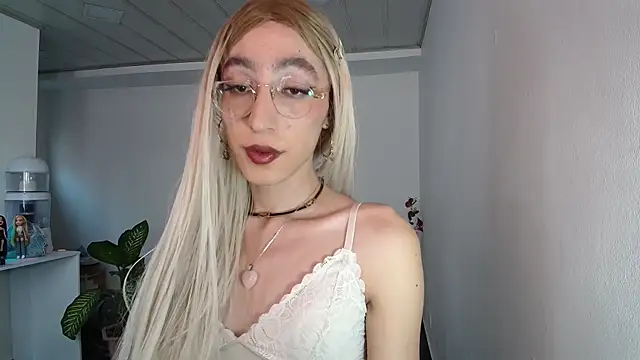 Snapshot of NicoleCortez chatting on January 2025 09:39:02 PM NicoleCortez online show from January 2025 09:39:02 PM