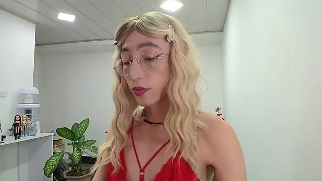 Snapshot of NicoleCortez chatting on January 2025 11:43:02 PM NicoleCortez online show from January 2025 11:43:02 PM