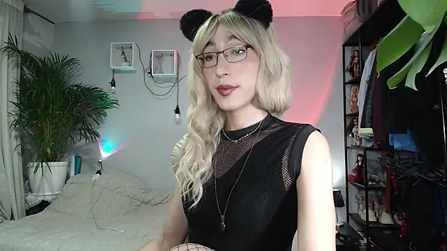 Snapshot of NicoleCortez chatting on October 2025 08:56:02 AM NicoleCortez online show from October 2025 08:56:02 AM