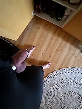 Papiercedbisex online show from April 2026 02:18:02 PM