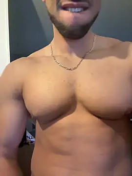 Snapshot of pimentfort77 chatting on April 2026 09:24:01 PM pimentfort77 online show from April 2026 09:24:01 PM