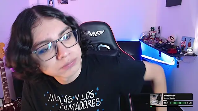 Snapshot of malik_harrison__ chatting on January 2025 02:40:02 PM malik harrison   online show from January 2025 02:40:02 PM