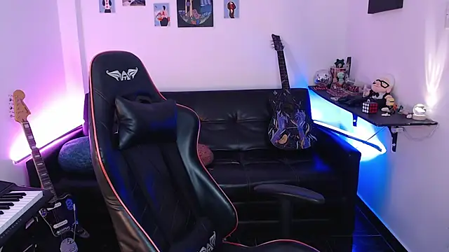 Snapshot of malik_harrison__ chatting on March 2025 02:34:01 PM malik harrison   online show from March 2025 02:34:01 PM