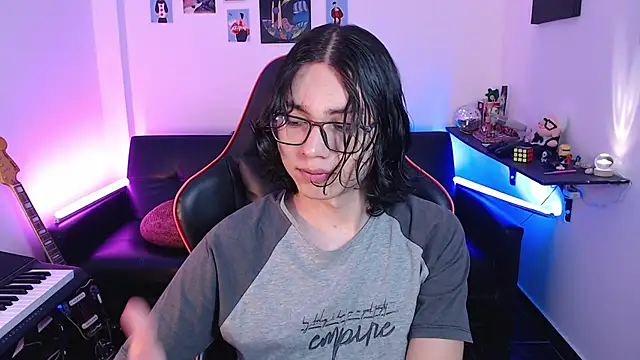 Snapshot of malik_harrison__ chatting on March 2025 02:35:02 PM malik harrison   online show from March 2025 02:35:02 PM