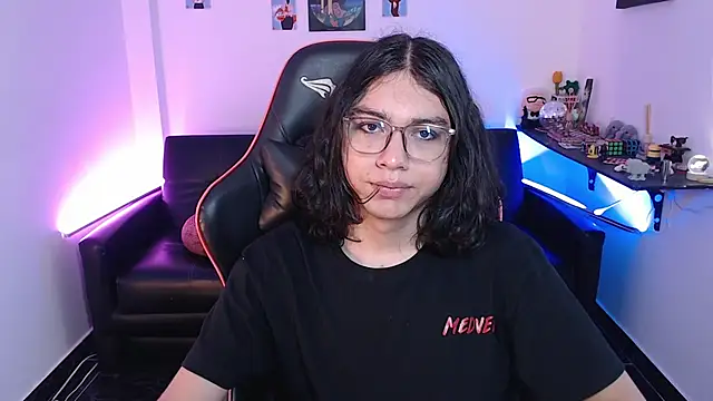 Snapshot of malik_harrison__ chatting on September 2025 03:11:01 PM malik harrison   online show from September 2025 03:11:01 PM