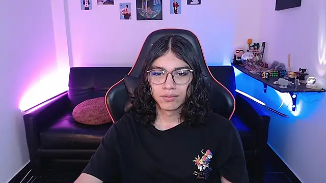 Snapshot of malik_harrison__ chatting on September 2025 02:50:02 PM malik harrison   online show from September 2025 02:50:02 PM