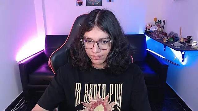 Snapshot of malik_harrison__ chatting on September 2025 02:17:01 PM malik harrison   online show from September 2025 02:17:01 PM