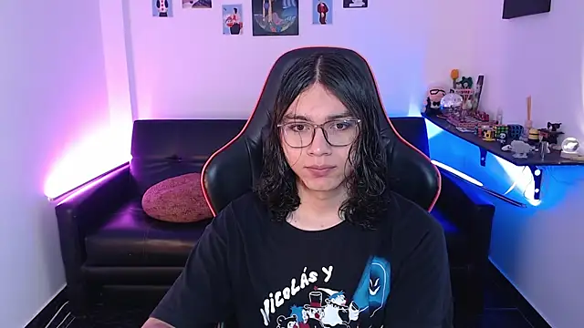 Snapshot of malik_harrison__ chatting on September 2025 03:45:01 PM malik harrison   online show from September 2025 03:45:01 PM