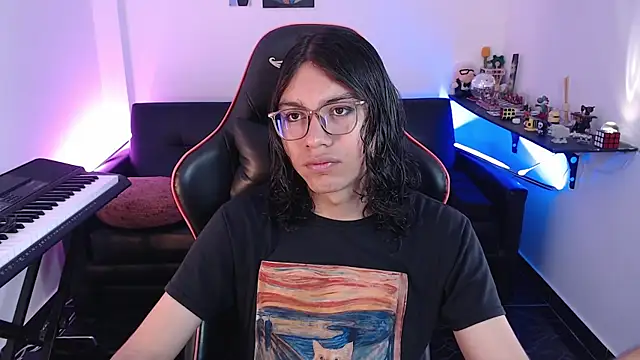 Snapshot of malik_harrison__ chatting on October 2025 02:51:02 PM malik harrison   online show from October 2025 02:51:02 PM