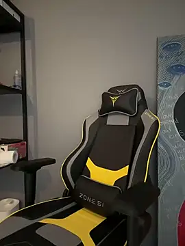 Snapshot of MariaTull chatting on December 2024 06:38:01 PM MariaTull online show from December 2024 06:38:01 PM