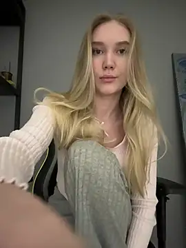 Snapshot of MariaTull chatting on March 2025 02:28:02 AM MariaTull online show from March 2025 02:28:02 AM