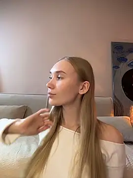 Snapshot of MariaTull chatting on November 2025 01:50:01 PM MariaTull online show from November 2025 01:50:01 PM