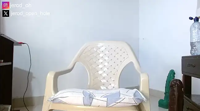 Snapshot of jerod_oh chatting on February 2025 04:37:02 AM jerod oh online show from February 2025 04:37:02 AM