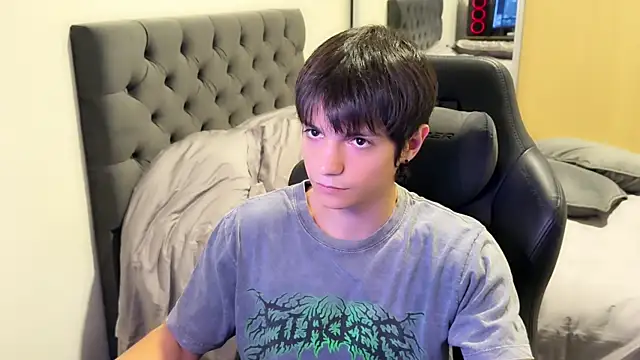 Snapshot of SasukeUhchiaa chatting on February 2025 06:14:02 AM SasukeUhchiaa online show from February 2025 06:14:02 AM