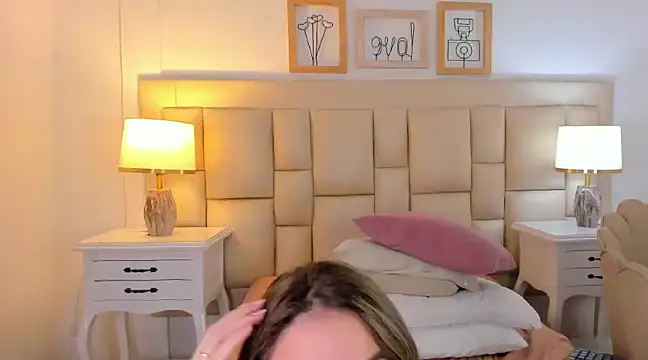 Meredit Lane online show from December 2024 04:07:02 AM