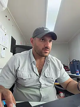 Snapshot of JonJ0 chatting on April 2026 08:14:01 PM JonJ0 online show from April 2026 08:14:01 PM