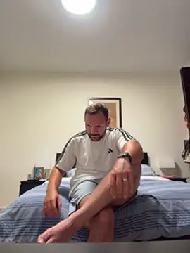 Snapshot of JonJ0 chatting on April 2026 11:50:01 PM JonJ0 online show from April 2026 11:50:01 PM