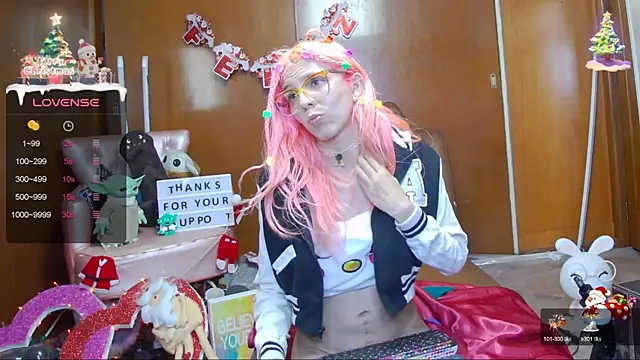 Snapshot of Skinygirl chatting on January 2025 02:38:02 AM Skinygirl online show from January 2025 02:38:02 AM