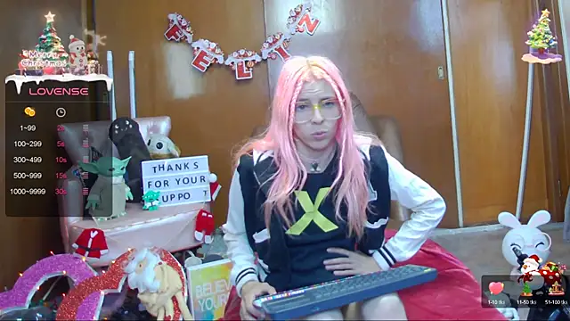 Snapshot of Skinygirl chatting on January 2025 02:15:02 AM Skinygirl online show from January 2025 02:15:02 AM