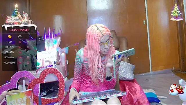 Snapshot of Skinygirl chatting on January 2025 03:11:01 AM Skinygirl online show from January 2025 03:11:01 AM