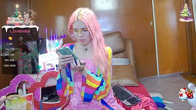 Snapshot of Skinygirl chatting on January 2025 01:52:01 AM Skinygirl online show from January 2025 01:52:01 AM