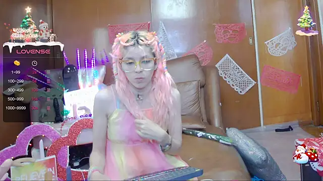 Snapshot of Skinygirl chatting on February 2025 11:09:02 PM Skinygirl online show from February 2025 11:09:02 PM