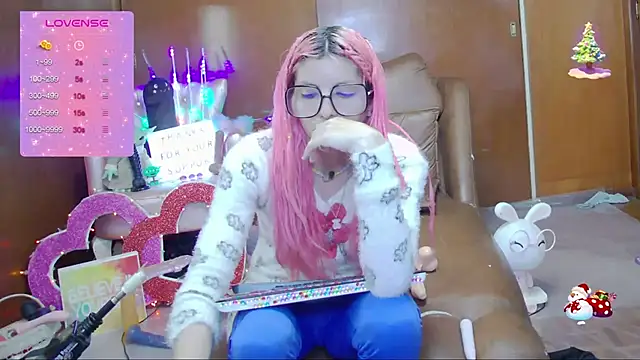 Snapshot of Skinygirl chatting on September 2025 02:22:02 AM Skinygirl online show from September 2025 02:22:02 AM