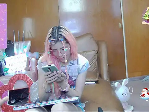 Snapshot of Skinygirl chatting on October 2025 01:06:02 AM Skinygirl online show from October 2025 01:06:02 AM