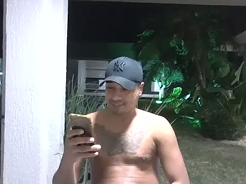 Juninho10c online show from November 2025 01:27:01 AM