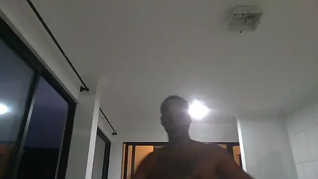 Juninho10c online show from December 2025 10:19:01 PM