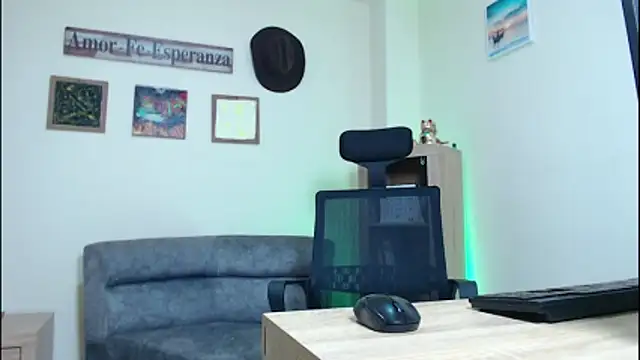 Snapshot of cowboyht chatting on March 2026 03:17:01 AM cowboyht online show from March 2026 03:17:01 AM