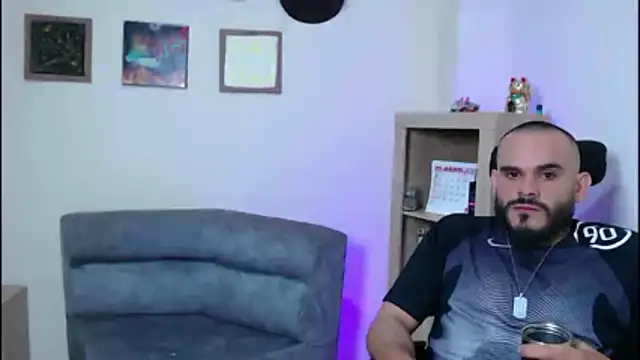 Snapshot of cowboyht chatting on April 2026 03:42:01 AM cowboyht online show from April 2026 03:42:01 AM