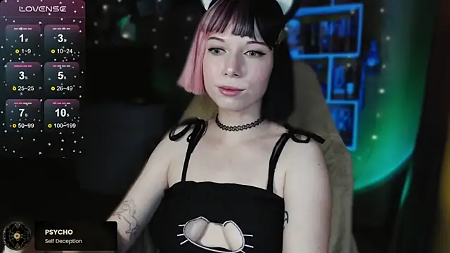 Snapshot of freya_sunny chatting on December 2024 07:03:01 AM freya sunny online show from December 2024 07:03:01 AM